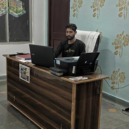 Hotel O Grand Stay Bhopal Eksteriør billede