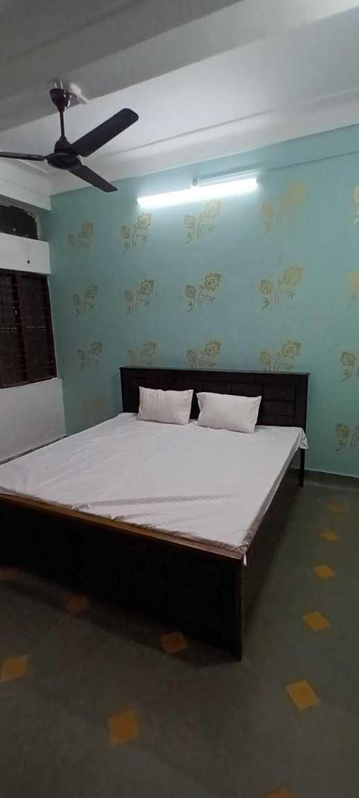 Hotel O Grand Stay Bhopal Eksteriør billede