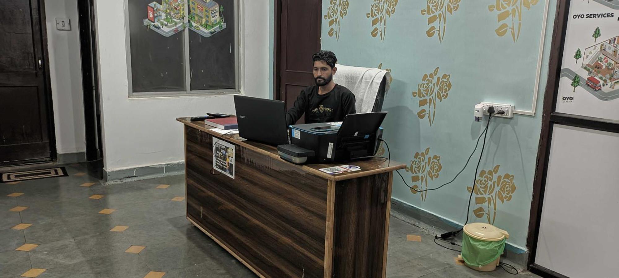Hotel O Grand Stay Bhopal Eksteriør billede