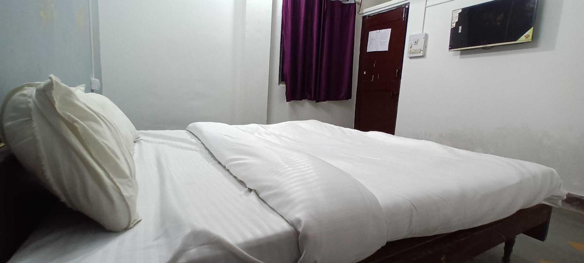 Hotel O Grand Stay Bhopal Eksteriør billede