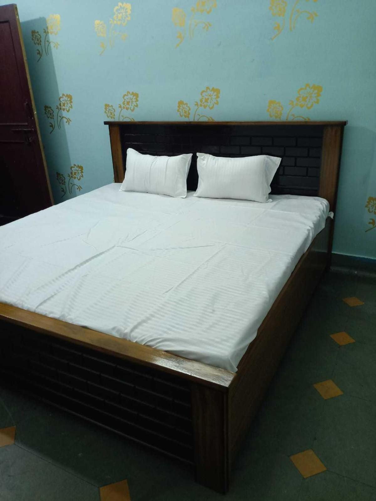 Hotel O Grand Stay Bhopal Eksteriør billede