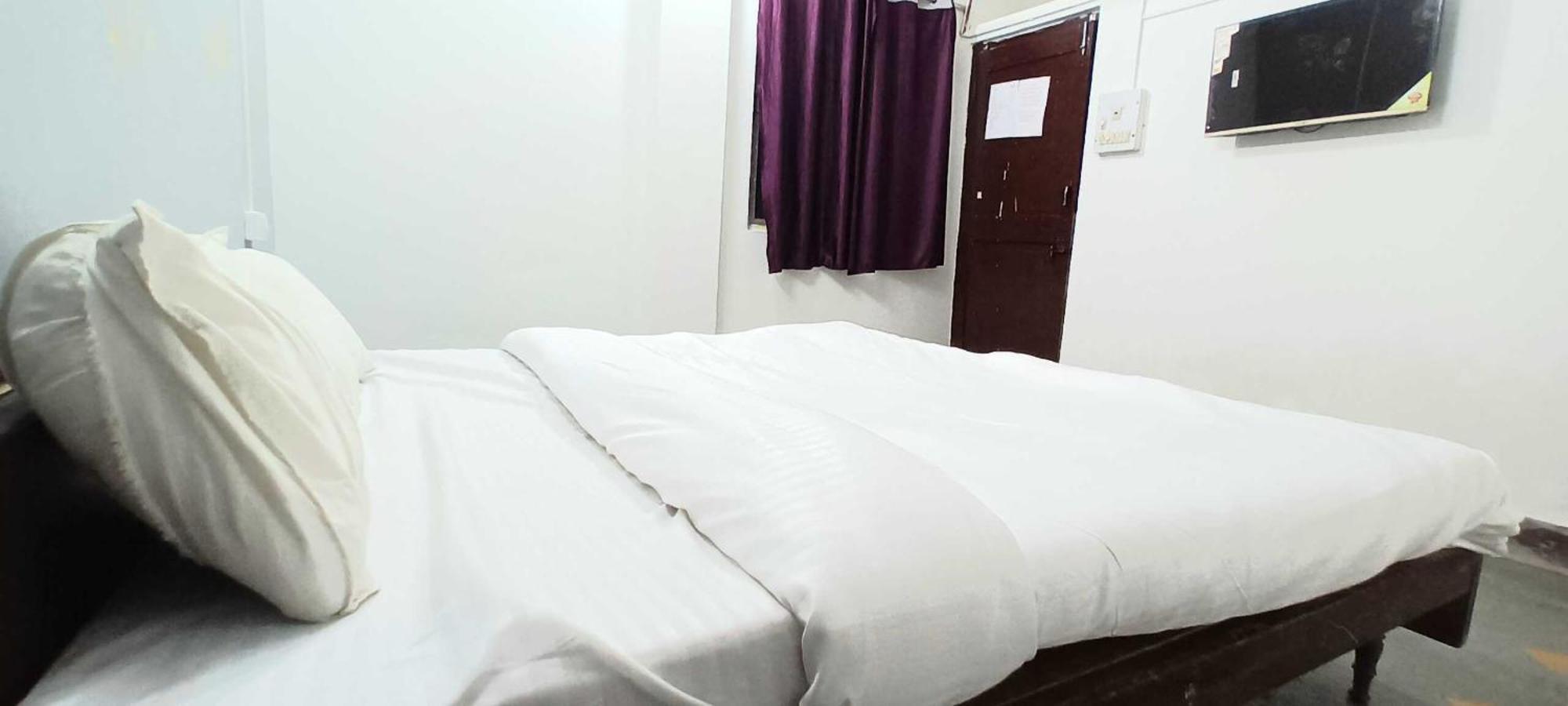 Hotel O Grand Stay Bhopal Eksteriør billede