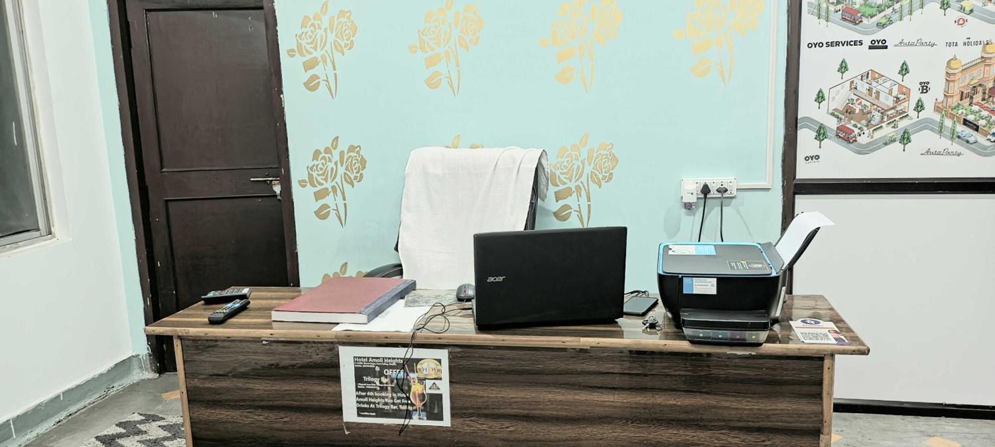 Hotel O Grand Stay Bhopal Eksteriør billede